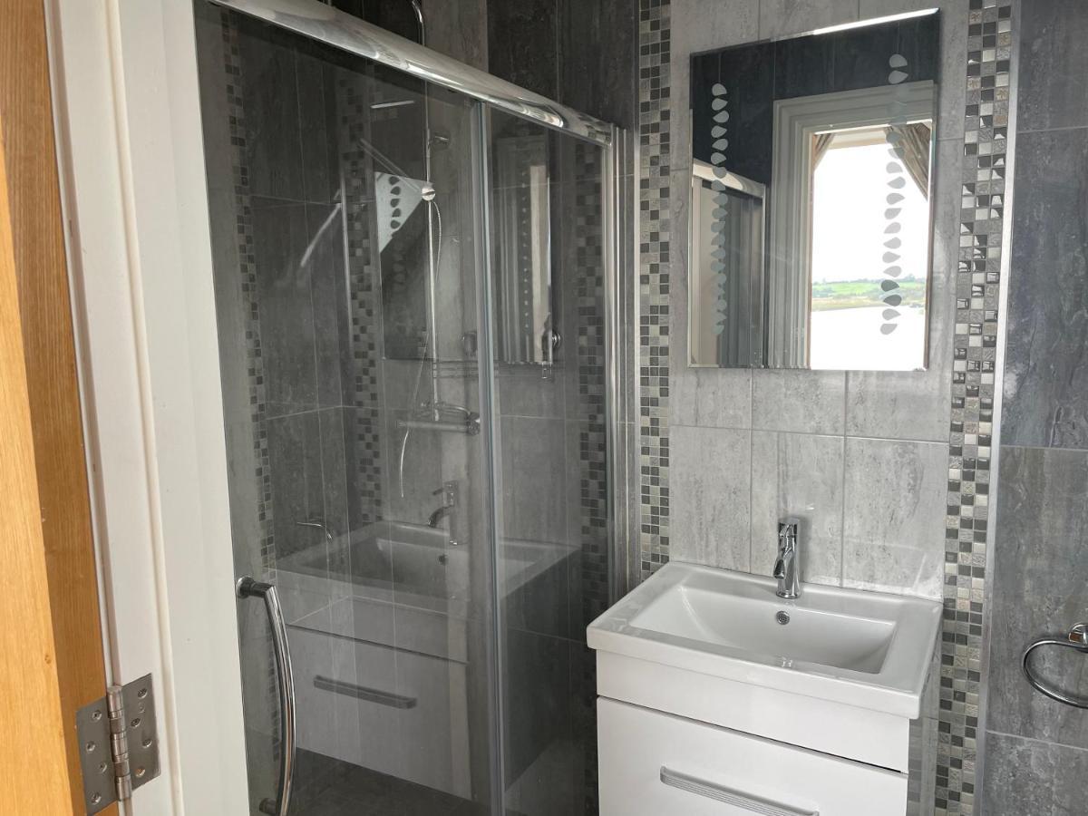 Lough Key Luxury Riverfront Apartment Cootehall Extérieur photo